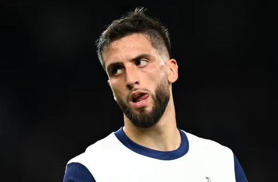 pg电子-土耳其记者：费内巴切已就引进本坦库尔联系了球员和热刺