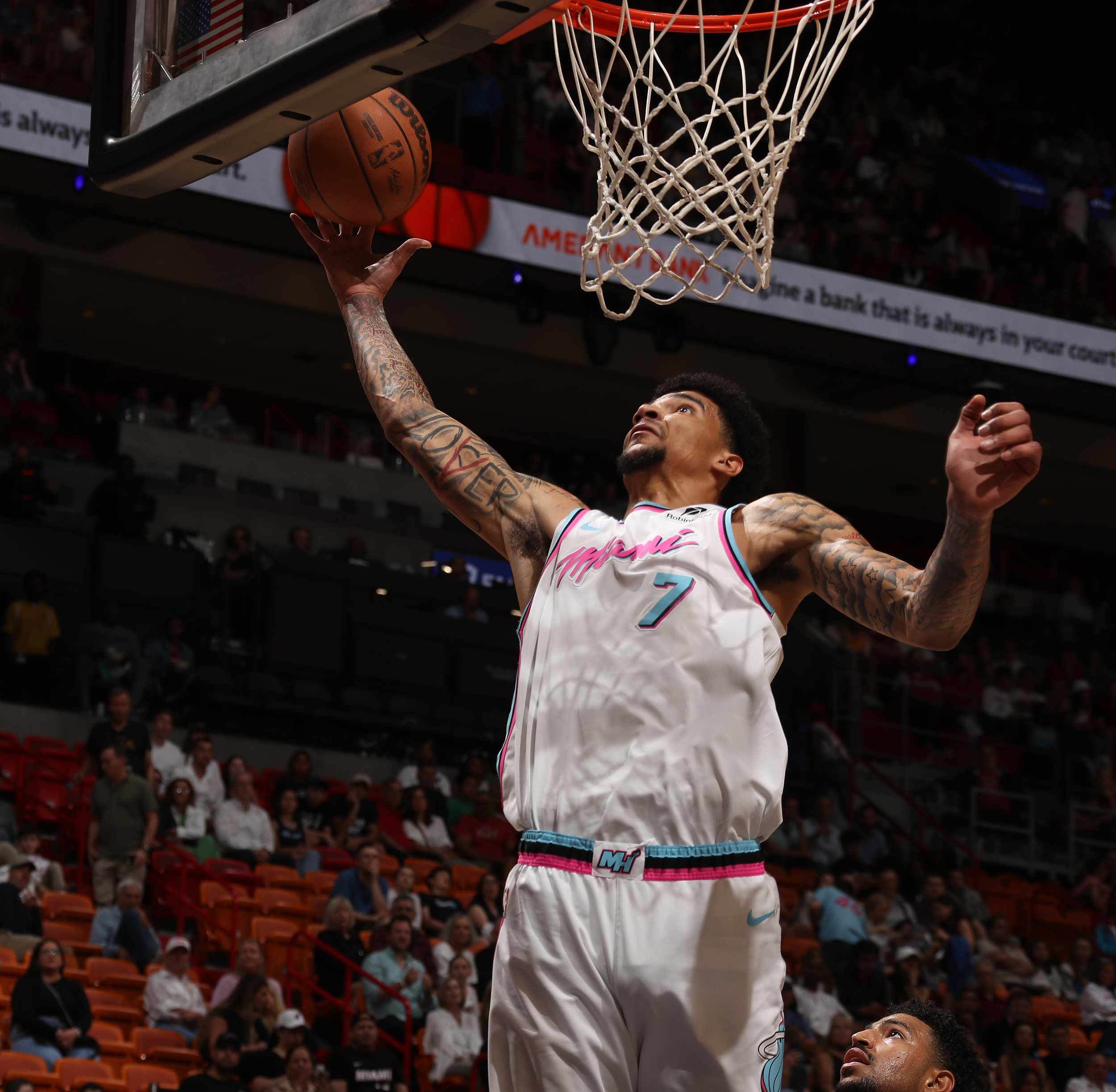 pg官方-韦尔谈被卷入杜兰特交易感受：我感觉热火是想要我的，这让我更想证明自己