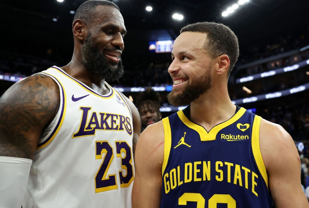 巴特勒+库明加换詹姆斯？美媒列3换3方案，东契奇和库里各取所需