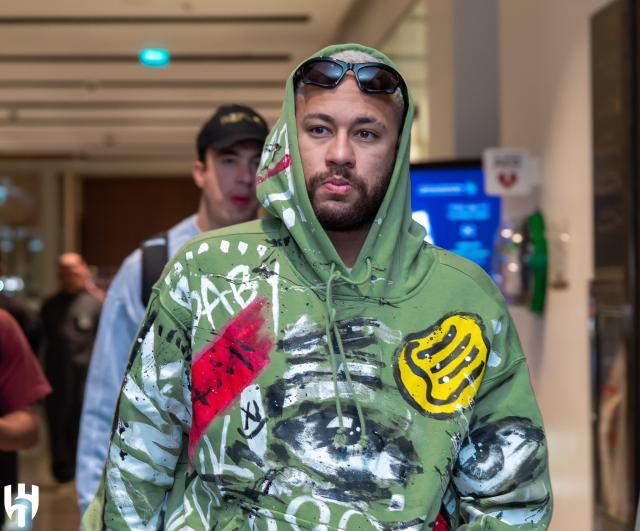 pg电子-巴西队公布新一期大名单 主帅：会给内马尔留位置