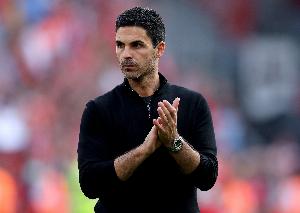 阿森纳队史首次在英超对曼联连续6场不败，战绩5胜1平